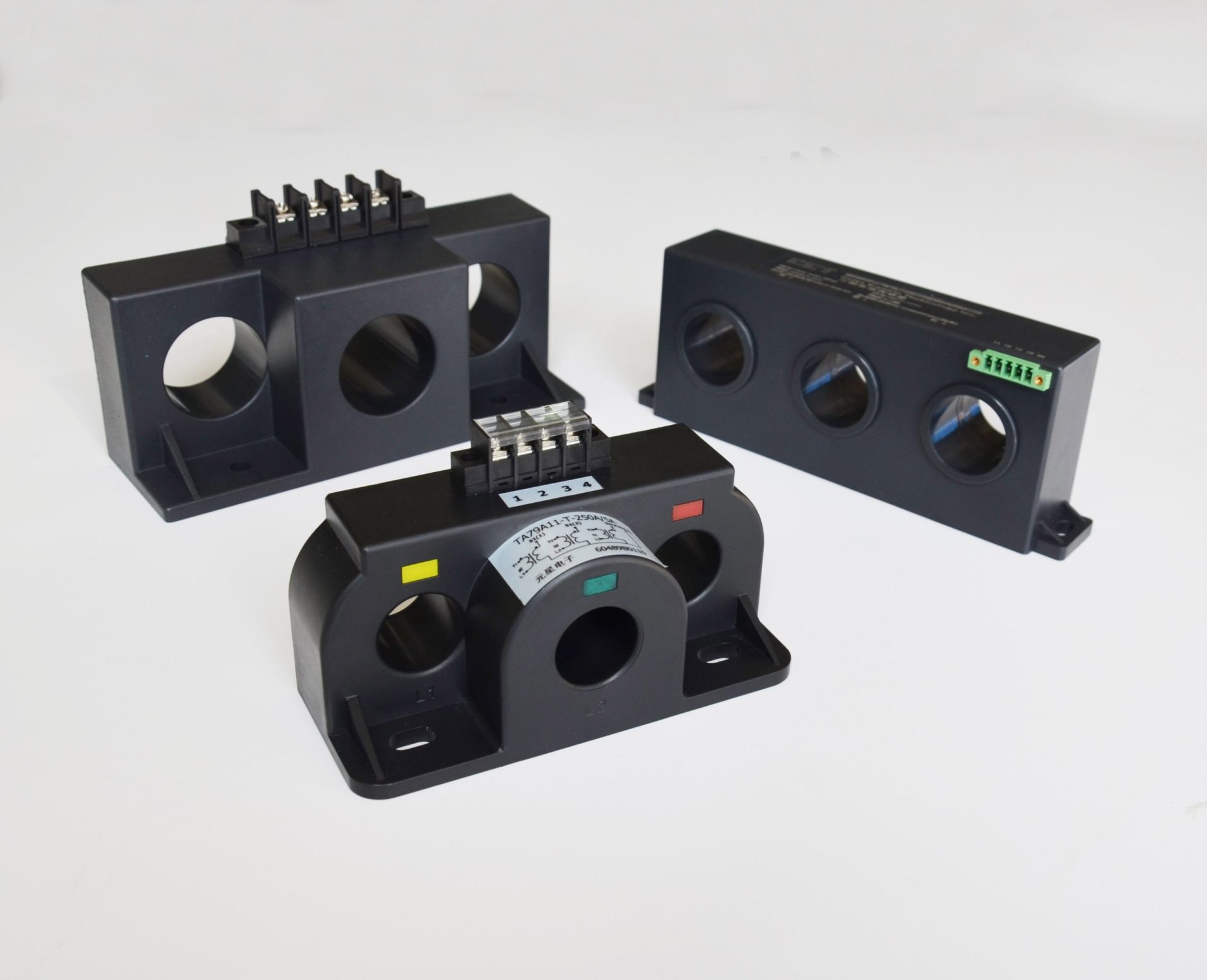 600V Three Phase Current Transformers Image 1